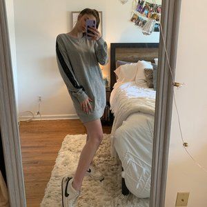 LONDUNN x MISSGUIDED GREY HOODIE DRESS.
